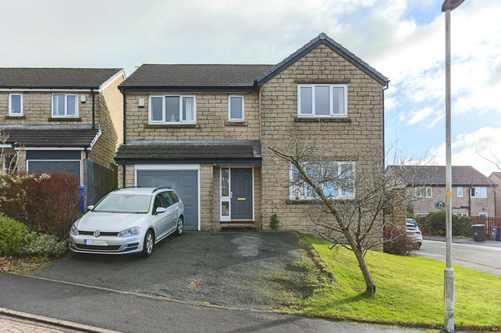 4-bed detached on Hillside Close, Loveclough, BB4, £425,000
