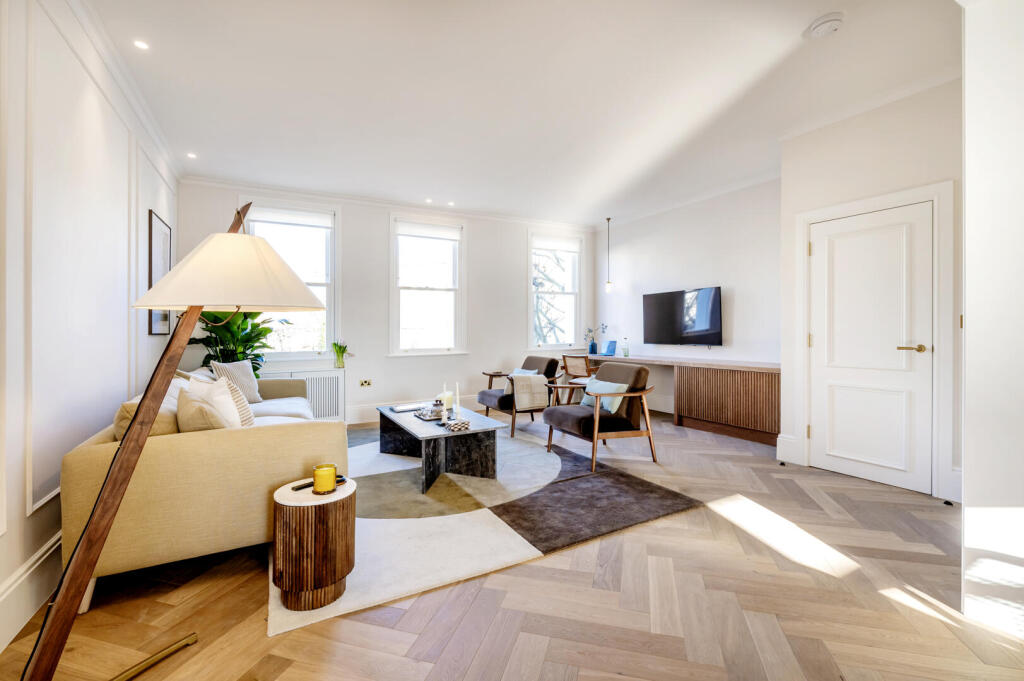 Main image of property: Flat 3, 7 Philbeach Gardens