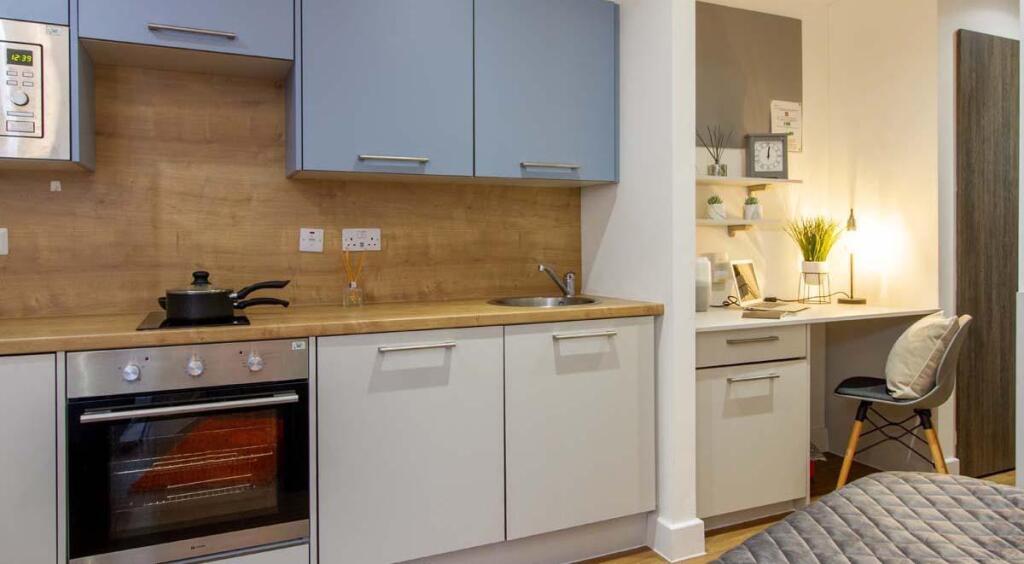 Studio flat for rent