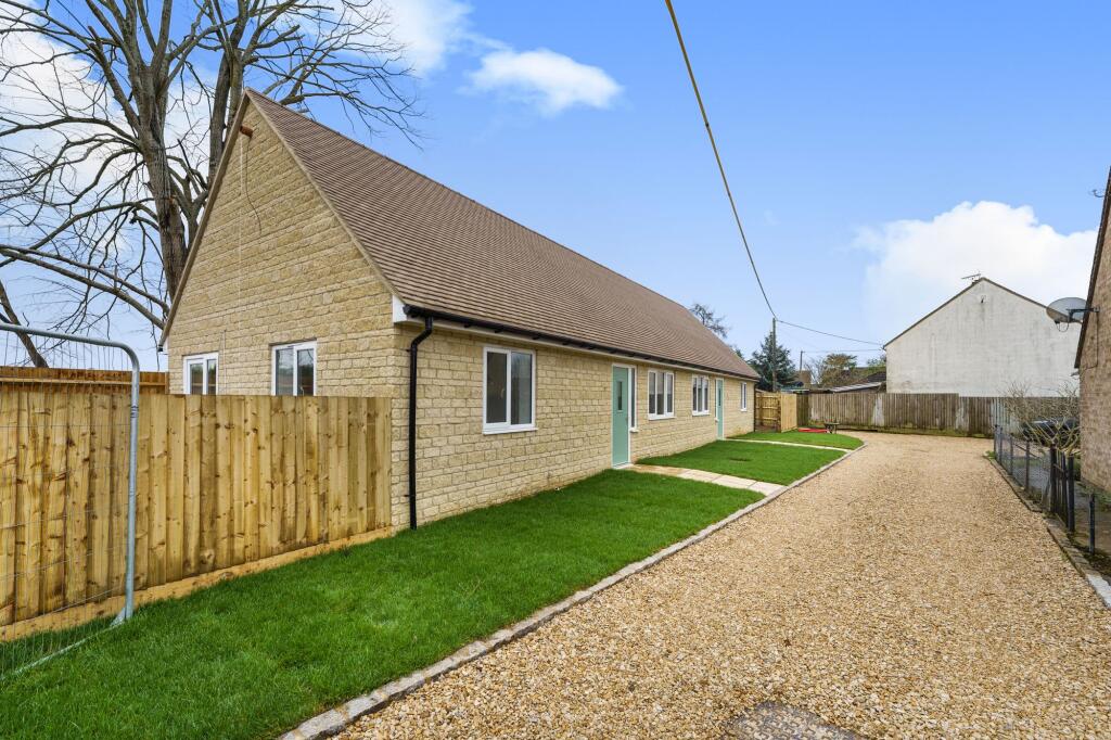 Main image of property: Pinsley Road, Long Hanborough, OX29