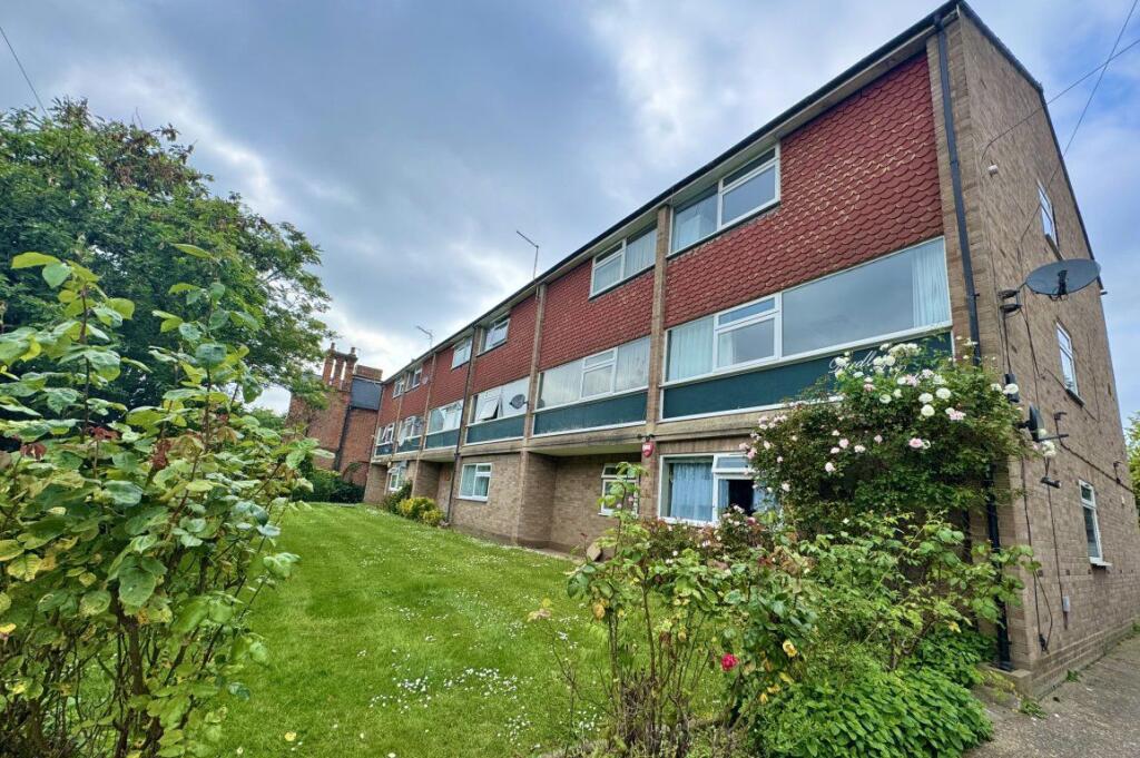 Main image of property: Upton Road