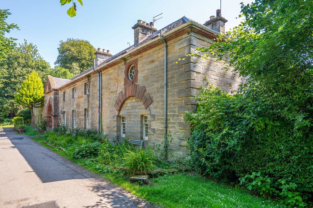 Gardeners Cottage, 1 Balbirnie Craft Centre, Markinch, Glenrothes photo 4
