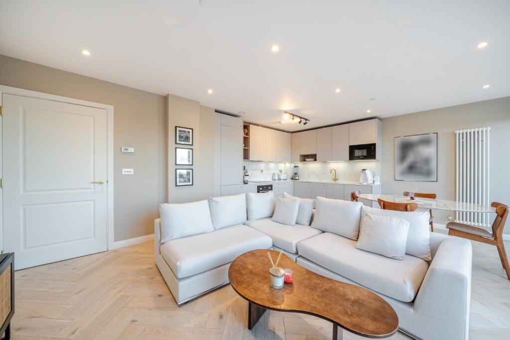 Ravensbury Terrace, Earlsfield, London, SW18 photo 4