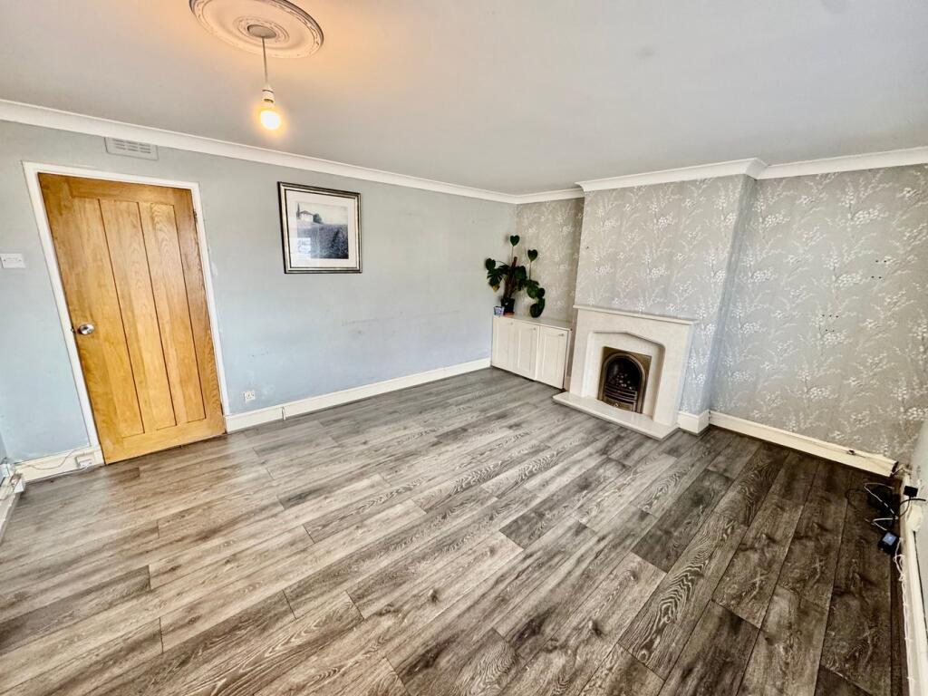 Fairoaks Drive, Raunds, Wellingborough, NN9 photo 4