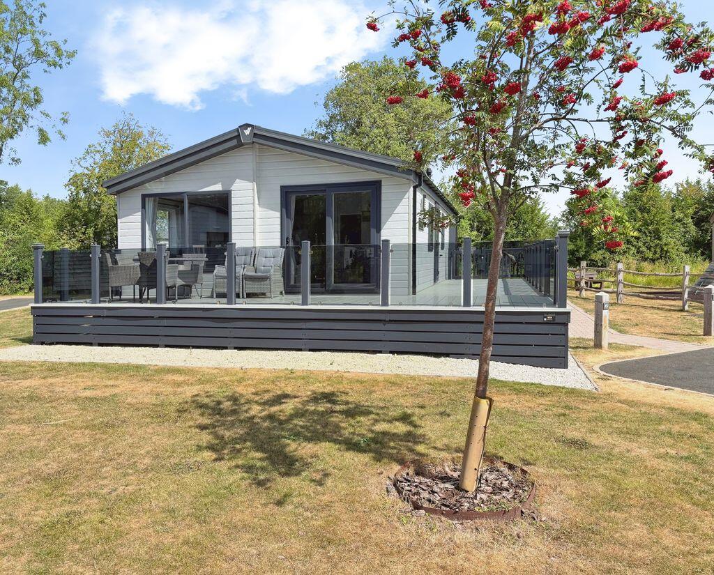 Main image of property: Cotswold Reach, Cotswold Hoburne, Cotswold Lakes