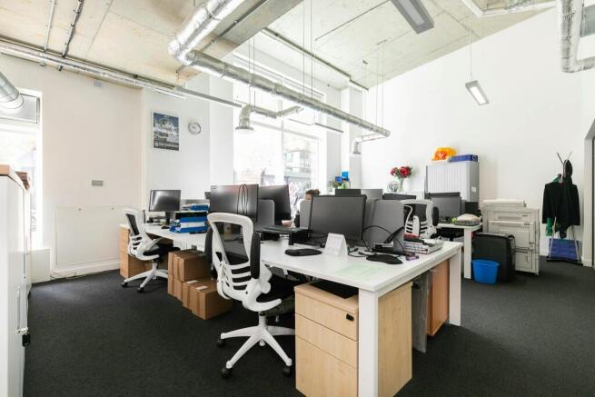 242 Kingsland Road 3.jpg