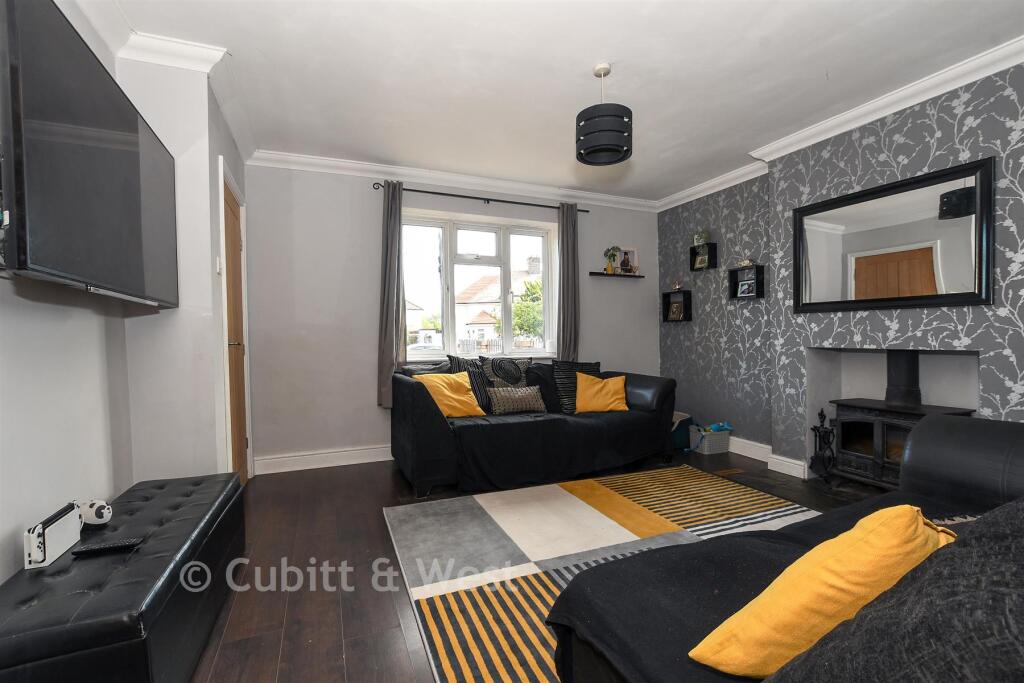 House in Reigate and Banstead, Surrey - More