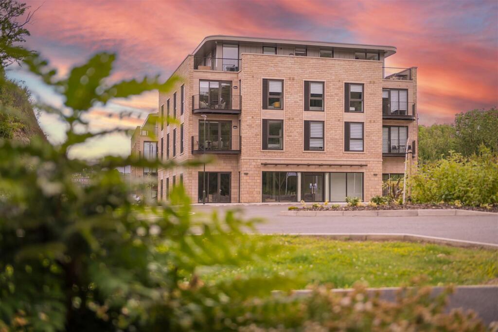 Main image of property: Spa Villas, Matlock Spa, Matlock