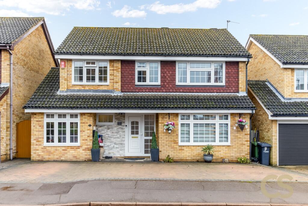 Main image of property: Tennand Close, Cheshunt, Waltham Cross, Hertfordshire, EN7 6DJ