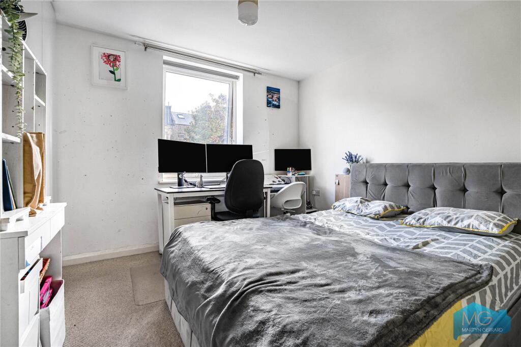 Apartment in London - View 5