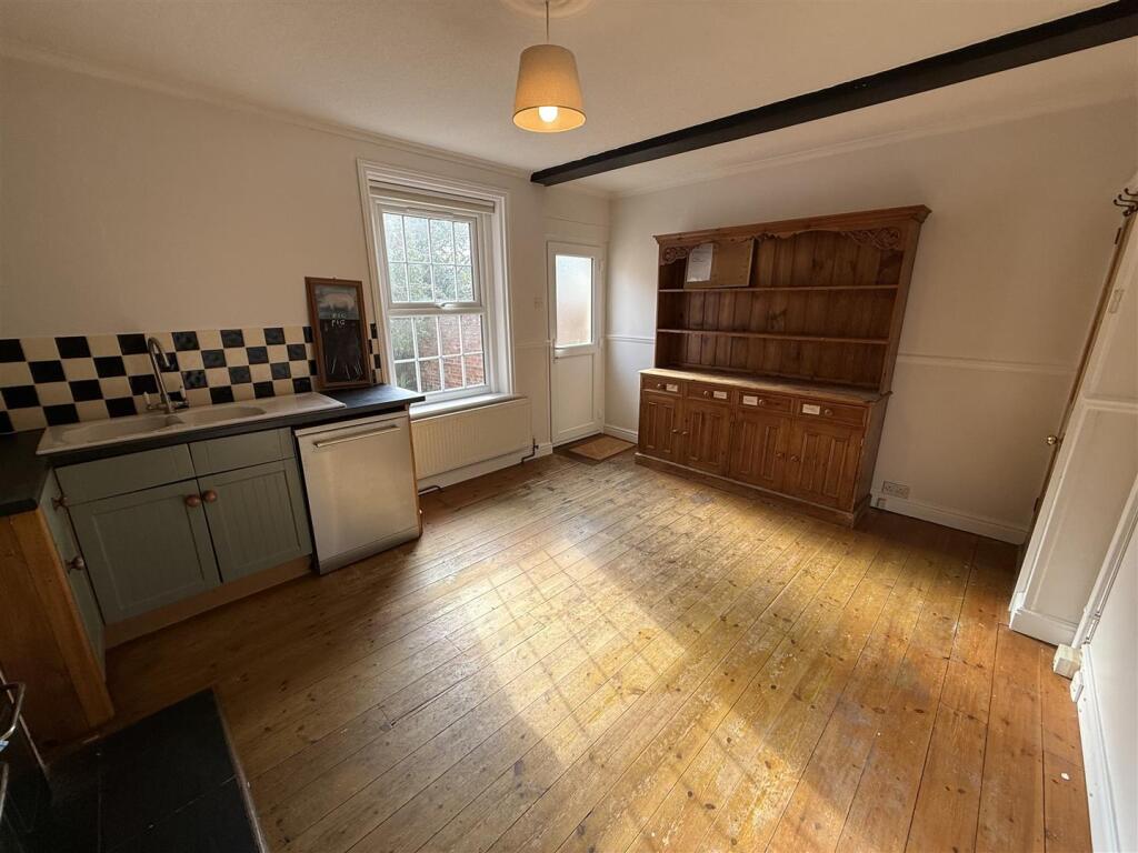 House in Chippenham, Hardenhuish, Sheldon - View 5