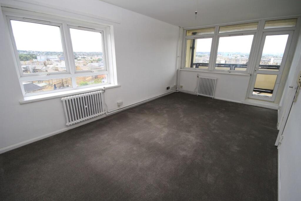 Apartment in Bradford, Wapping, Barkerend - View 3