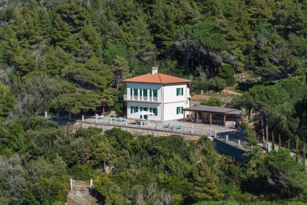 Main image of property: Tuscany, Livorno, Rio