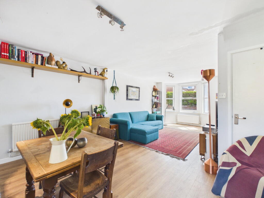 House in Exeter - View 4