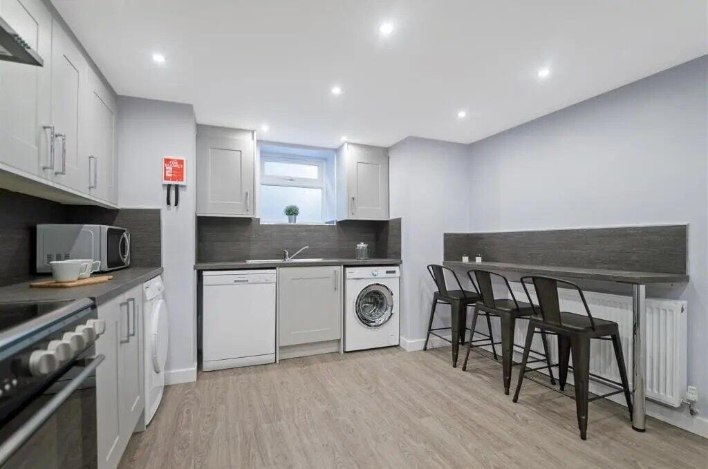 House in Leeds, West Yorkshire - More