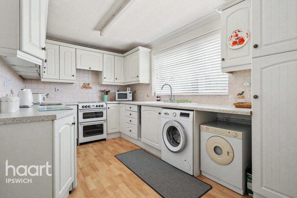 House in Ipswich, Belstead Hills - More