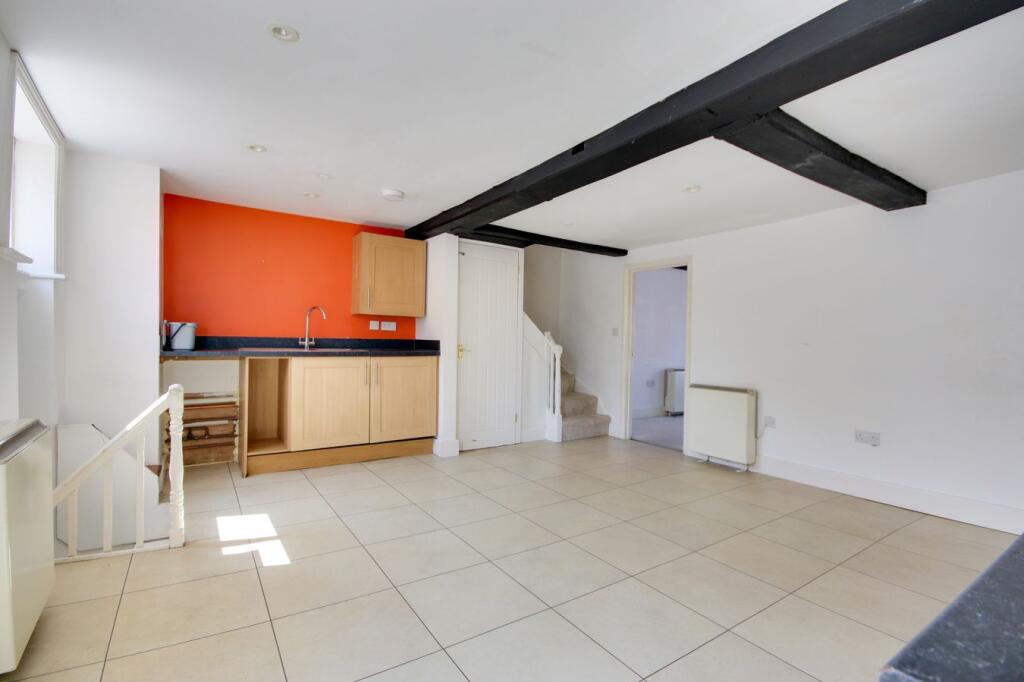 Apartment in Southampton - View 5