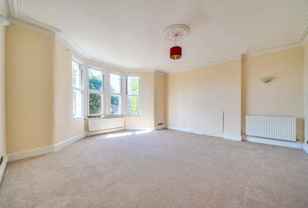 Apartment in Bristol - View 2