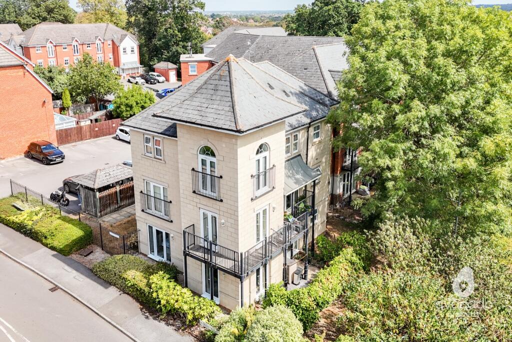 Apartment in Reading, Nores Hill, Shinfield