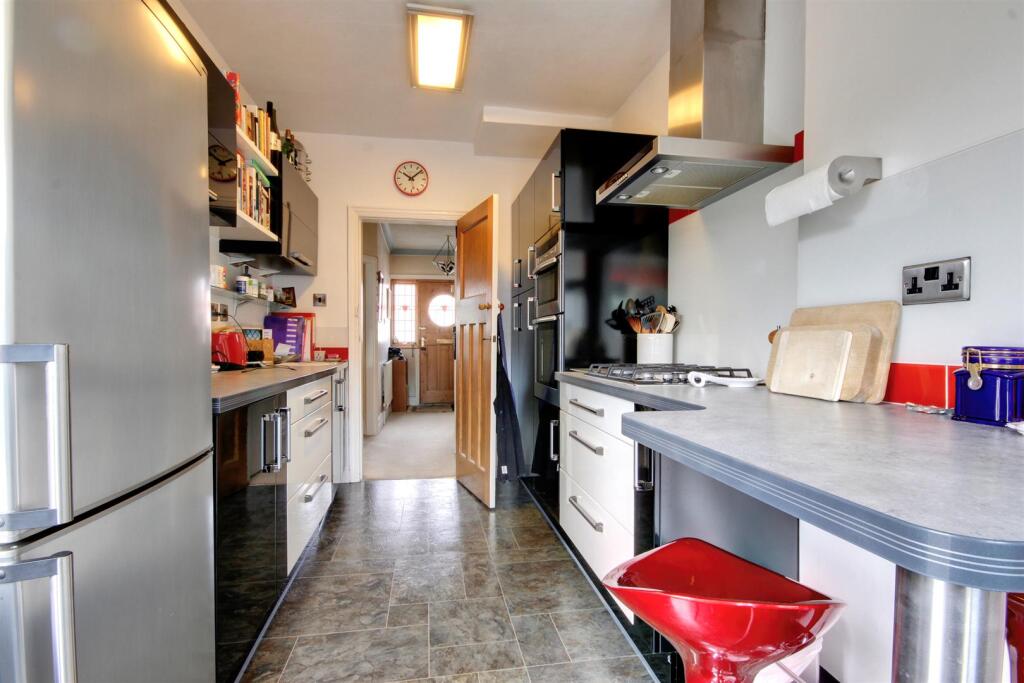 House in Kingston Upon Hull - View 3