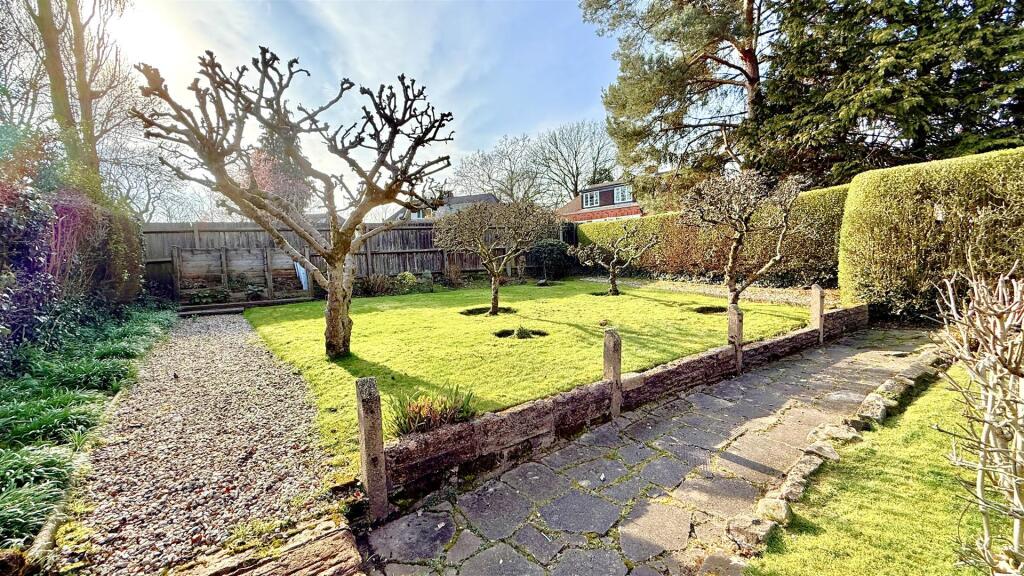 Additional image 22 of Blackthorn Close, Bournville, Birmingham