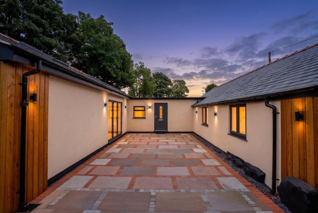 House in Llandudno - View 2
