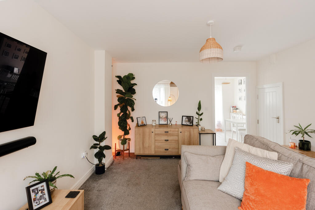 House in Bristol, Brabazon, Charlton Hayes - More