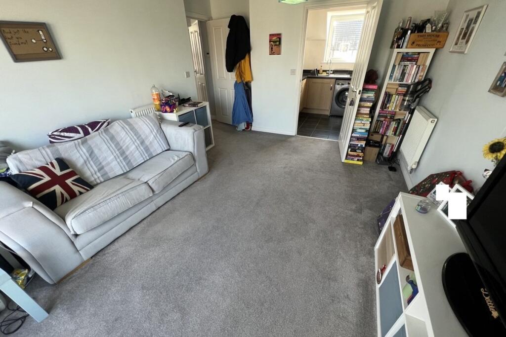 Apartment in Portsmouth, Hilsea - View 5