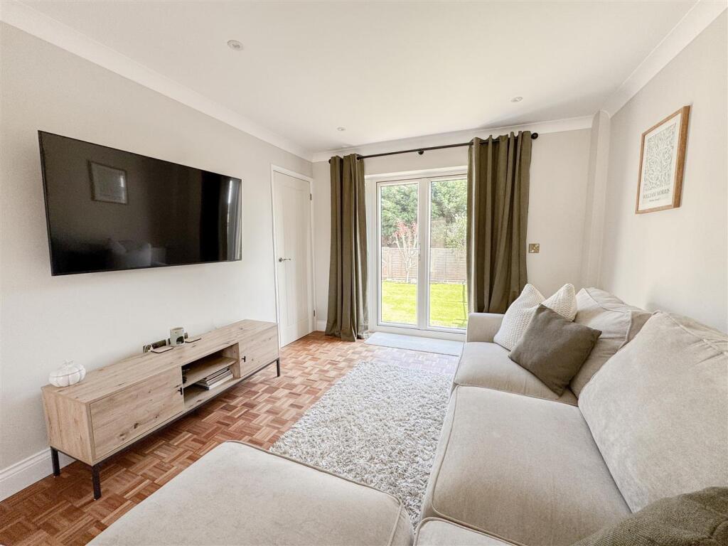 House in Bexhill-on-Sea, Little Common - View 2
