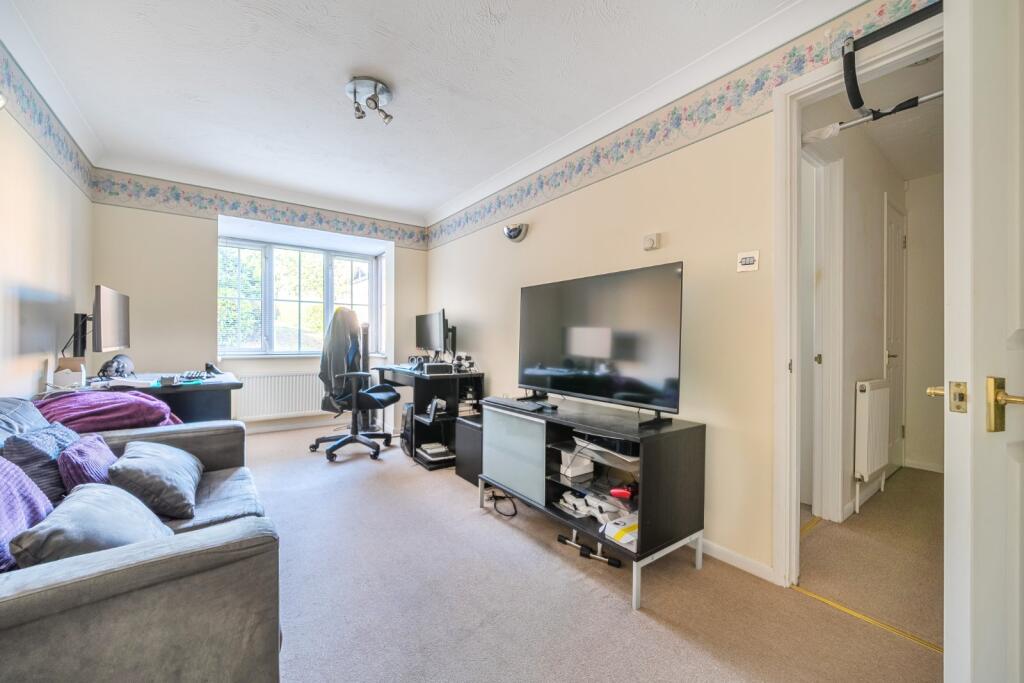 Apartment in London - View 3