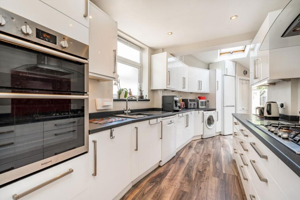House in Twickenham - View 5
