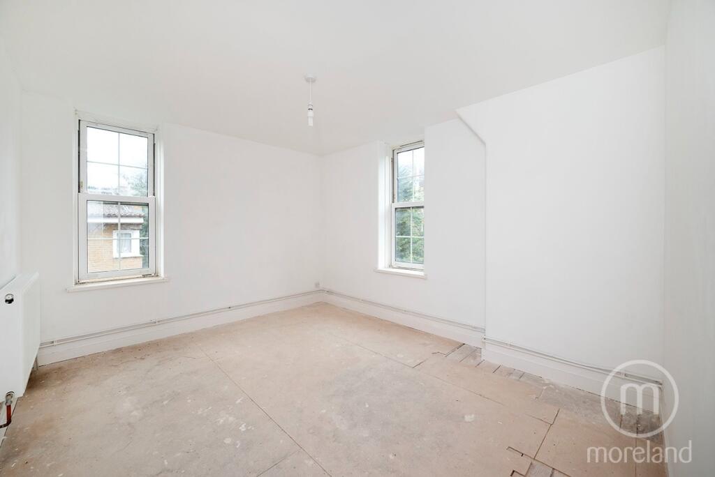 Apartment in London - More