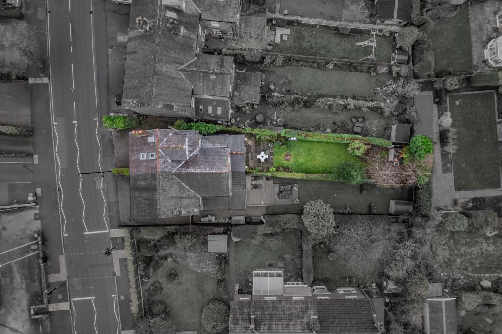 Bramhall Lane South, Bramhall, SK7 photo 4