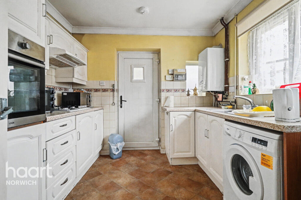 Lilburne Avenue, Norwich photo 3