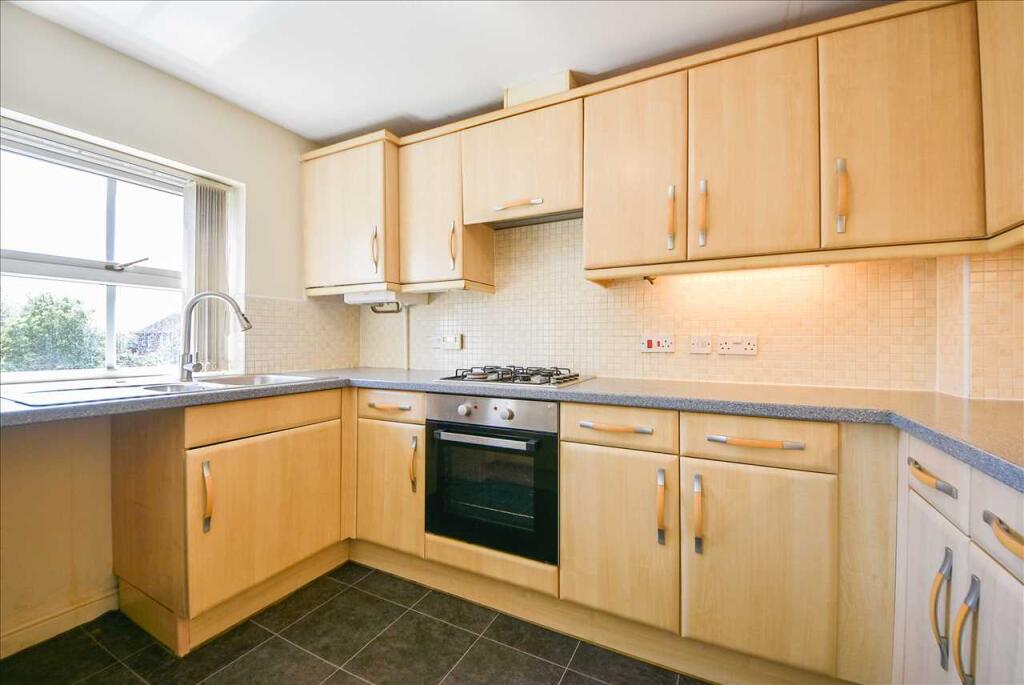 St Rochus Drive, Wellingborough, NN8 2QN - More