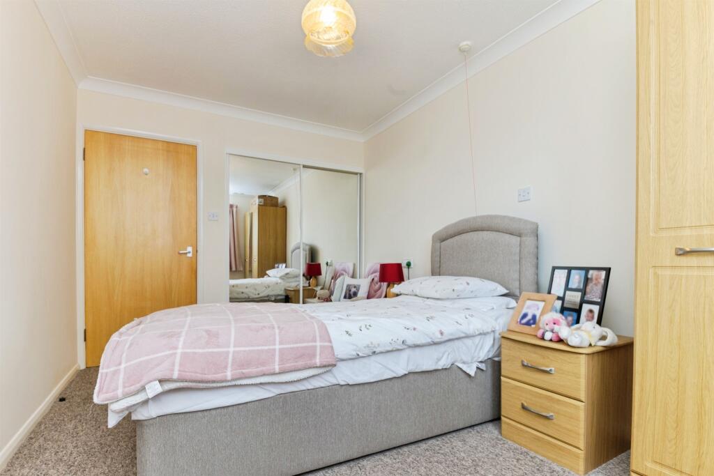 Apartment in Clacton-on-Sea, Great Clacton - More
