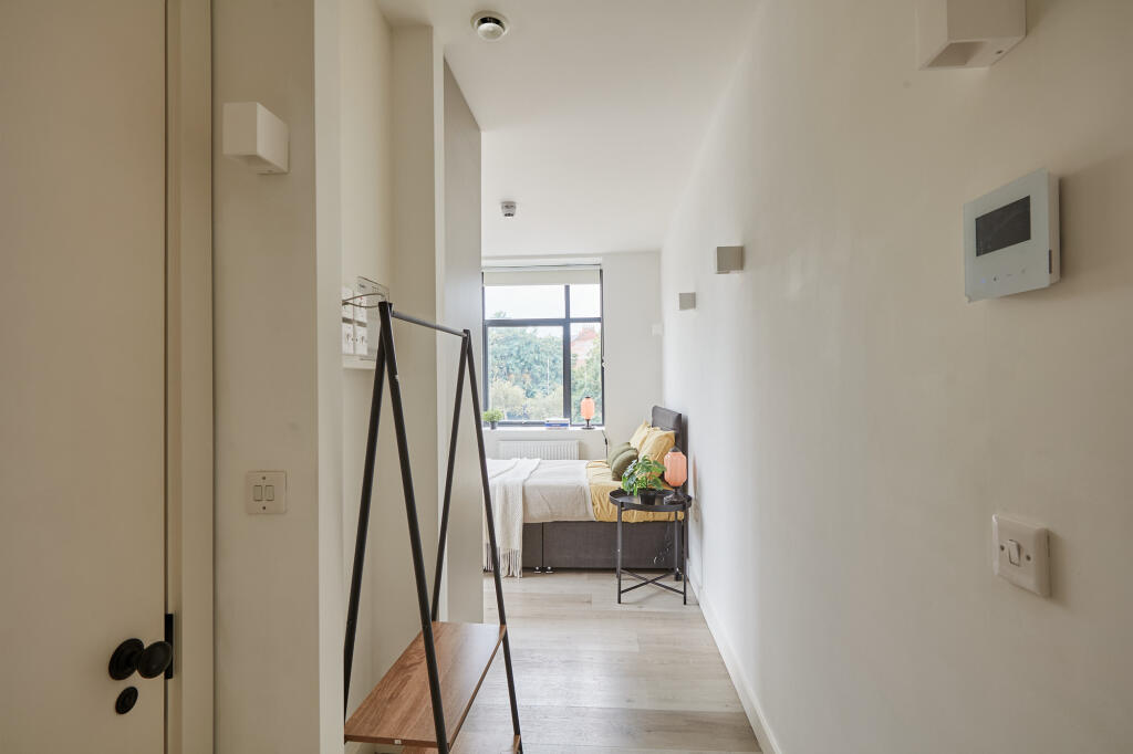 Apartment in London - View 3