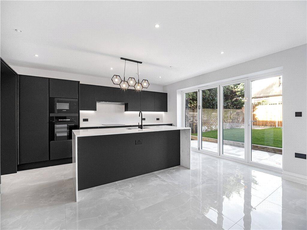 House in London - View 2