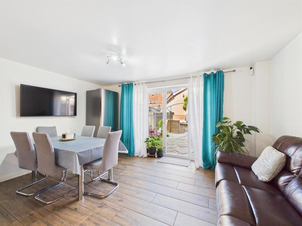 House in Northampton - View 4