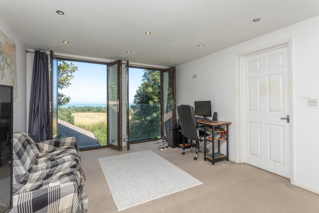 House in Thanet, Kingsgate, Broadstairs and St Peters - View 4