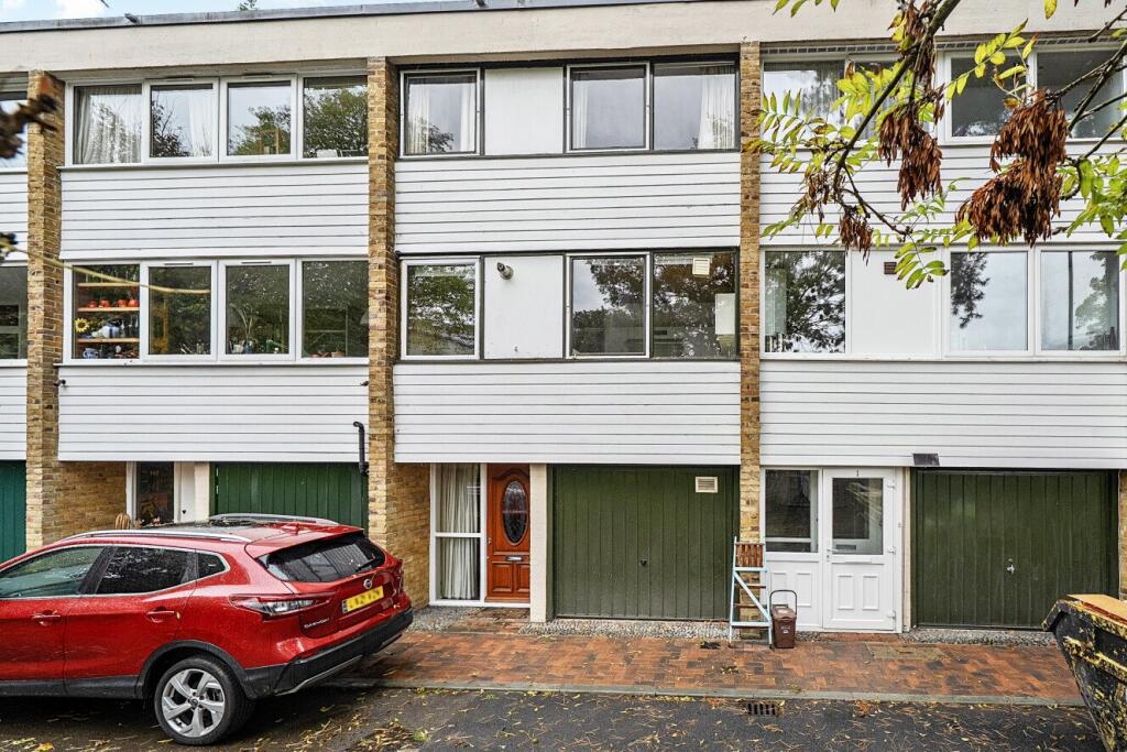 4-bed terraced on Alton Road, Putney, London, SW15, £599,950