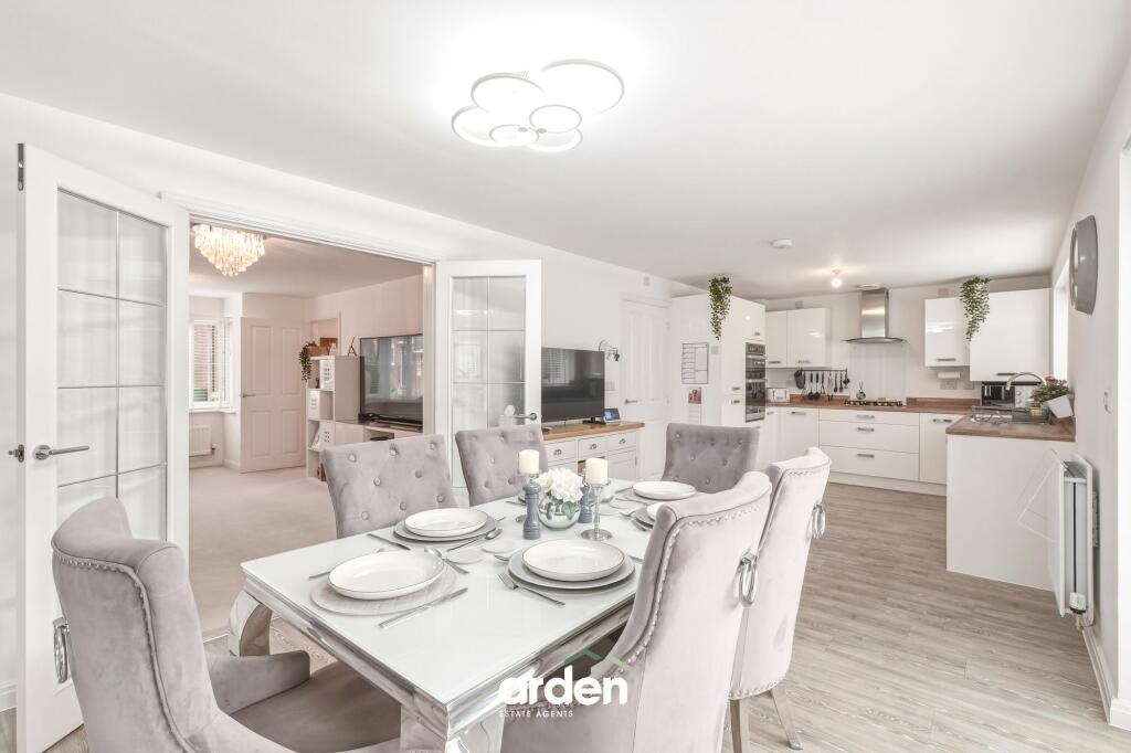 House in Redditch, Enfield - View 5