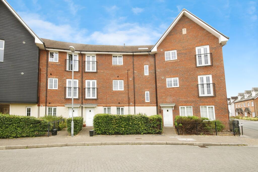 Main image of property: Fulmar Crescent, Bracknell, RG12