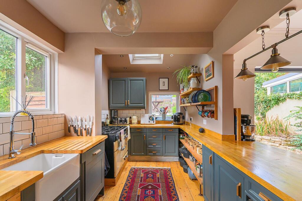 House in Bristol, Knowle Park, Knowle - View 5