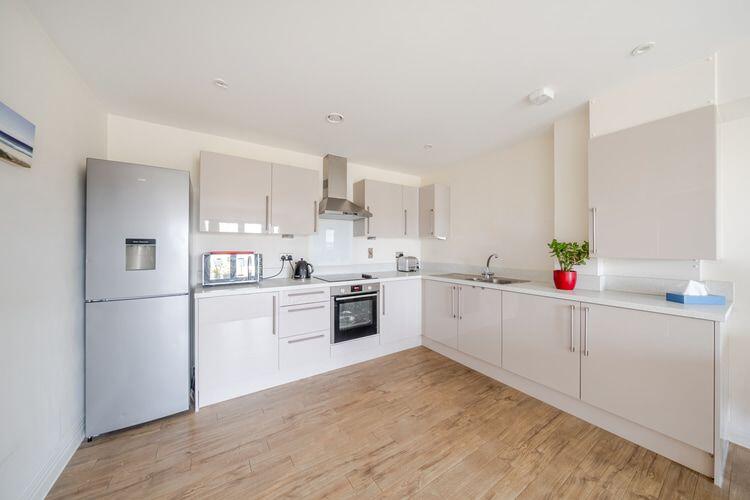 Apartment in Welwyn Hatfield, Hertfordshire - View 5