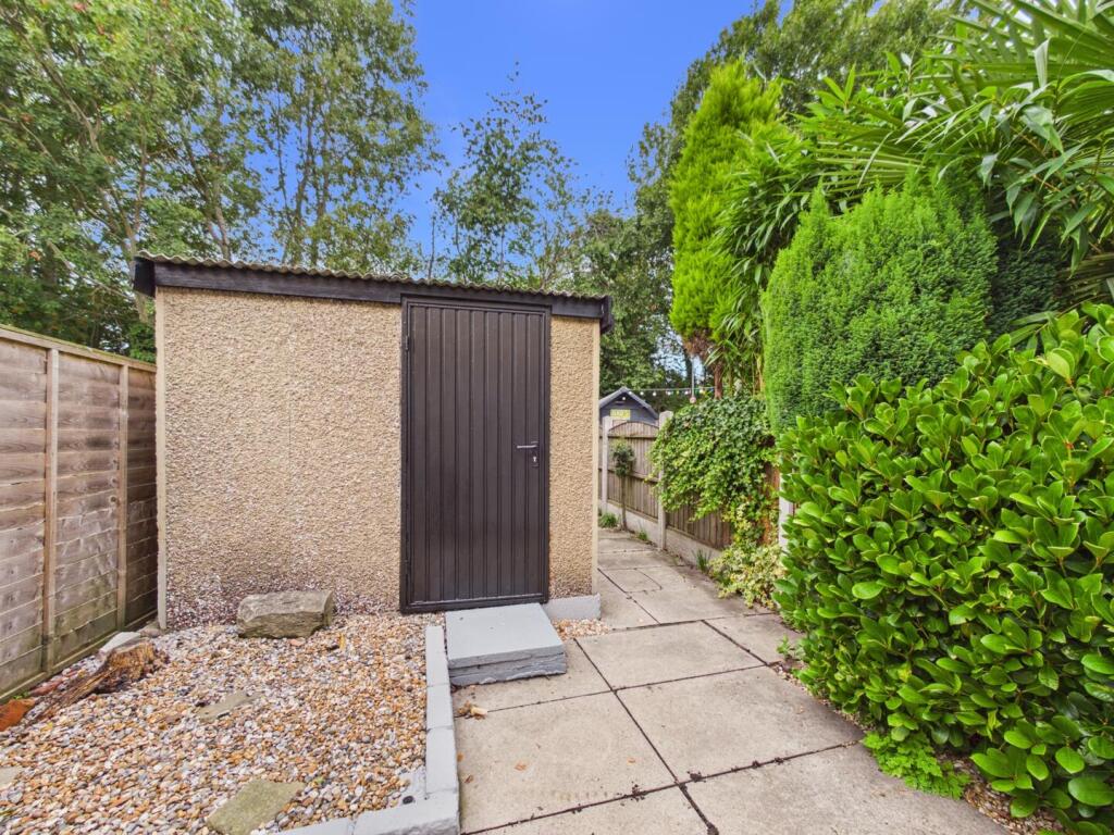 House in Leeds, West Yorkshire - View 4
