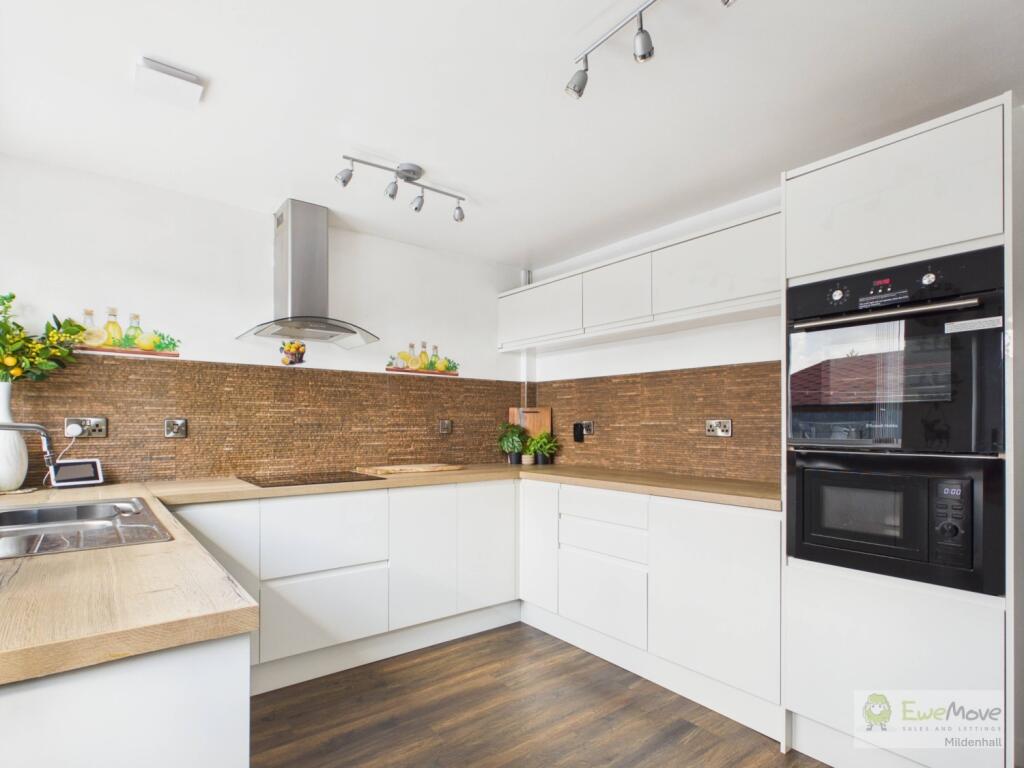 House in Ipswich - View 3