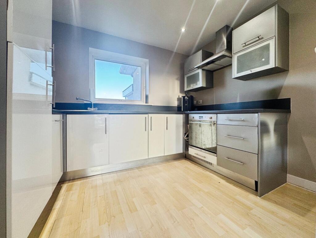 Apartment in Basingstoke and Deane, Basingstoke - View 2