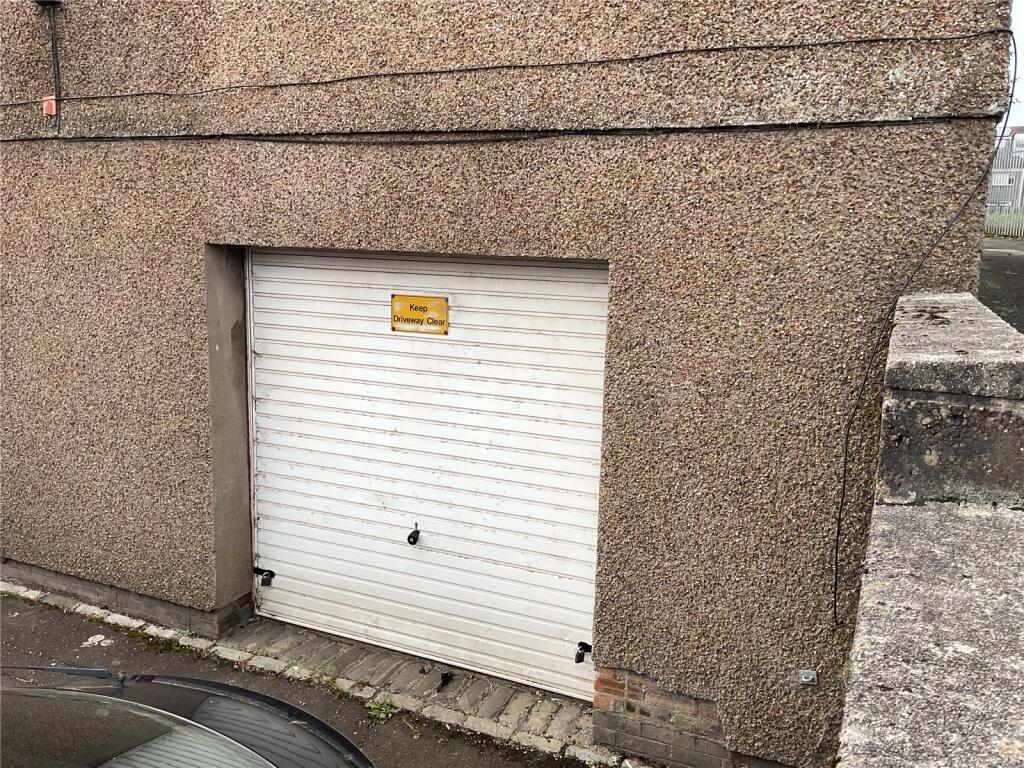 Apartment in Glasgow - More