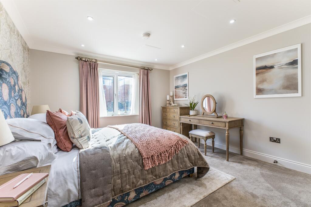 Apartment in Wantage, Belmont Park - More